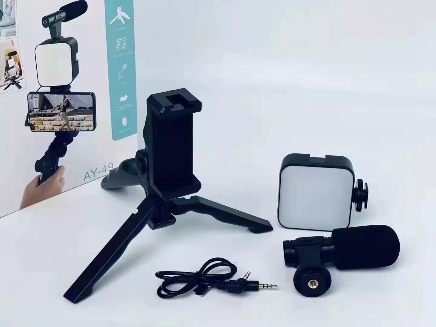 Portable Video - Making Kit – Octopus Tripod, LED Light & Microphone - Excellence United
